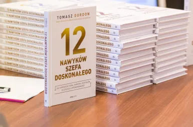 19 listopada | Premiera książki Tomasza Gordona - „12 nawyków szefa doskonałego” | Uniwersytet WSB Merito Bydgoszcz: Premiera książki Tomasza Gordona „12 nawyków szefa doskonałego”