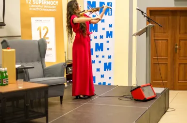 19 listopada | Premiera książki Tomasza Gordona - „12 nawyków szefa doskonałego” | Uniwersytet WSB Merito Bydgoszcz: Premiera książki Tomasza Gordona „12 nawyków szefa doskonałego” – koncert