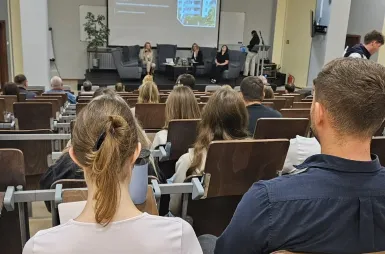Seminarium „Prawo mieszkaniowe w praktyce – spółdzielnie, wspólnoty i najem instytucjonalny” | 13 czerwca [GALERIA ZDJĘĆ] | Aktualności | Uniwersytet WSB Merito Bydgoszcz: uczestnicy seminarium