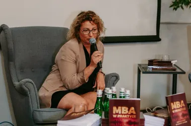 MBA Day: Lider zaczyna się od ludzi. O zaufaniu, komunikacji i dojrzałości menedżerskiej [GALERIA ZDJĘĆ] | Aktualności | Uniwersytet WSB Merito Bydgoszcz: uczestnicy MBA Day