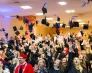 Międzynarodowa konferencja | „Uważność i współczucie - o mądrości, która wspiera dobrostan i może zmieniać świat” [GALERIA ZDJĘĆ] | Aktualności | Uniwersytet WSB Merito Bydgoszcz: Uroczyste wręczanie dyplomów  - podrzucanie biretów
