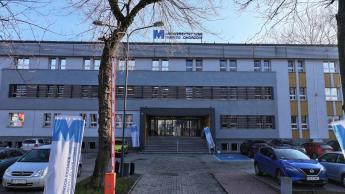 Nasz kampus | Uniwersytet WSB Merito Chorzów: Główny budynek Uniwersytetu WSB Merito Chorzów