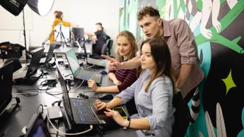 Multimedia i grafika komputerowa | Studia I stopnia w Chorzowie | Uniwersytet WSB Merito Chorzów: grafika komputerowa w multimediach