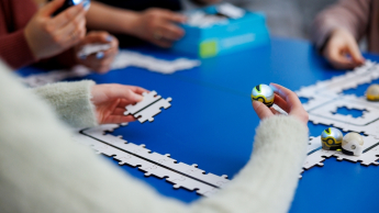 Pedagogika | Studia I stopnia w Chorzowie | Uniwersytet WSB Merito Chorzów: układanie puzzli