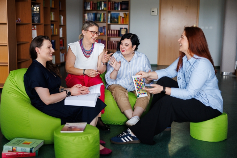 Pedagogika resocjalizacyjna z socjoterapią | Studia II stopnia w Chorzowie | Uniwersytet WSB Merito Chorzów: ćwiczenia pedagogiczne w grupie