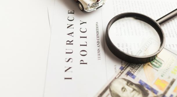 lupa umowa policy ubezpieczenie samochód papiery dokumenty