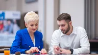 Sustainability & Business Strategy. Strategiczne zarządzanie zrównoważonym rozwojem z certyfikatem Corporate Sustainability Manager. | Studia podyplomowe w Gdańsku | Uniwersytet WSB Merito w Gdańsku: SP uczestnicy rozmowa uczelnia