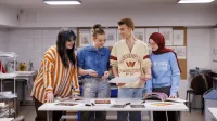 Filologia angielska z językiem i kulturą norweską | Studia II stopnia w Gdańsku | Uniwersytet WSB Merito w Gdańsku: Studenci w laboratorium graficznym podczas warsztatów
