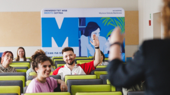Bankowość i doradztwo finansowe | Studia II stopnia ze studiami podyplomowymi  | Uniwersytet WSB Merito w Gdańsku: Studenci podczas wykładu na auli