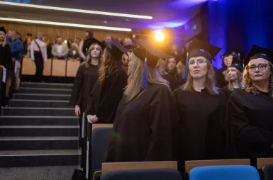 Uroczystość wręczenia dyplomów absolwentom 2025 za nami! | Aktualności | Uniwersytet WSB Merito w Gdańsku: Zdjęcie