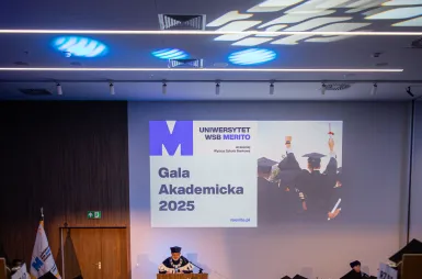 Uroczystość wręczenia dyplomów absolwentom 2025 za nami! | Aktualności | Uniwersytet WSB Merito w Gdańsku: Zdjęcie