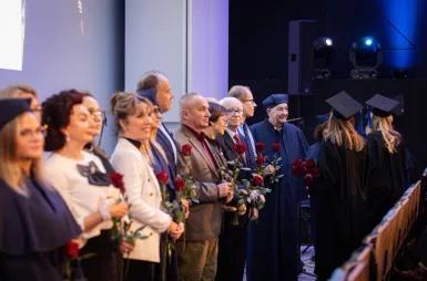 Uroczystość wręczenia dyplomów absolwentom 2025 za nami! | Aktualności | Uniwersytet WSB Merito w Gdańsku: zdj
