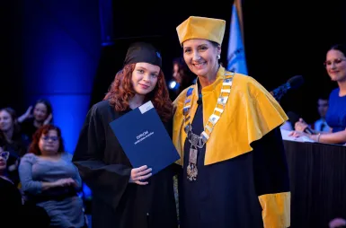 Uroczystość wręczenia dyplomów absolwentom 2025 za nami! | Aktualności | Uniwersytet WSB Merito w Gdańsku: zdj