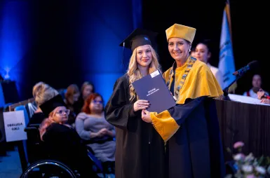 Uroczystość wręczenia dyplomów absolwentom 2025 za nami! | Aktualności | Uniwersytet WSB Merito w Gdańsku: zdjęcie
