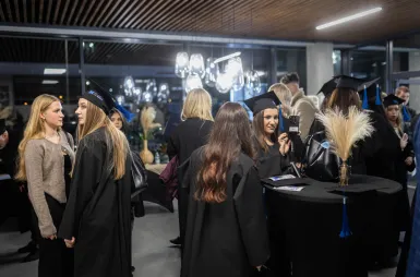 Uroczystość wręczenia dyplomów absolwentom 2025 za nami! | Aktualności | Uniwersytet WSB Merito w Gdańsku: Zdjęcie