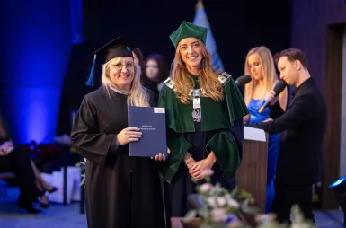 Uroczystość wręczenia dyplomów absolwentom 2025 za nami! | Aktualności | Uniwersytet WSB Merito w Gdańsku: Zdjęcie