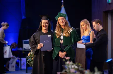 Uroczystość wręczenia dyplomów absolwentom 2025 za nami! | Aktualności | Uniwersytet WSB Merito w Gdańsku: Zdjęcie