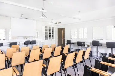 Nowoczesne pracownie i laboratoria | Uniwersytet WSB Merito w Gdańsku: Przestrzeń do nauki przedmiotu kosmetologia