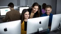 Nowoczesne przywództwo, zarządzanie oparte na danych i skuteczne projekty – liderzy Publicznych Służb Zatrudniania w działaniu | Studia podyplomowe w Łodzi | Uniwersytet WSB Merito Łódź: łódź_laboratoria_grafiki komputerowej