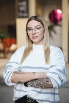Maturzyści | Uniwersytet WSB Merito Łódź: Łódź - Patrycja Jeziorska - studentka - Media i komunikacja w biznesie