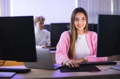 Laboratoria i pracownie | Uniwersytet WSB Merito Łódź: sala
