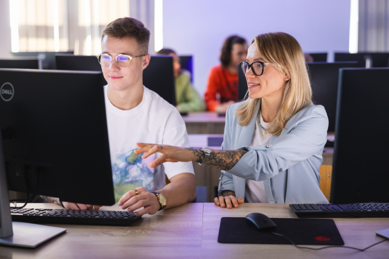 Projektowanie gier komputerowych | Studia podyplomowe w Łodzi | Uniwersytet WSB Merito Łódź: sala
