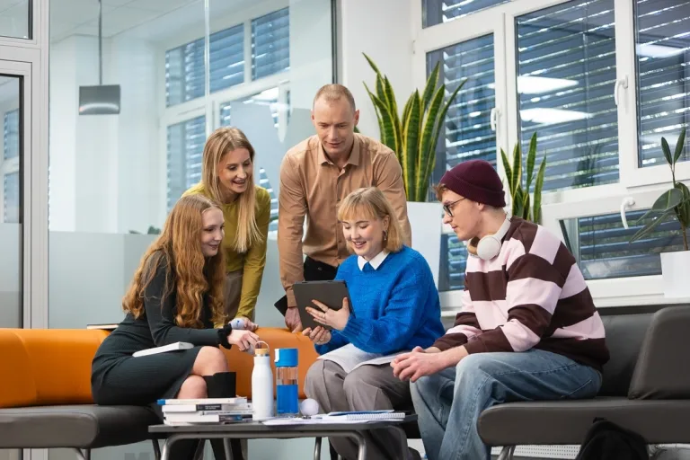 Bezpłatne studia podyplomowe dla pracowników PSZ | Aktualności | Uniwersytet WSB Merito w Poznaniu: przeniesienie