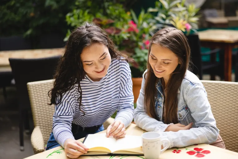 Fuzje i przejęcia | Studia II stopnia w Poznaniu | Uniwersytet WSB Merito w Poznaniu: studenci