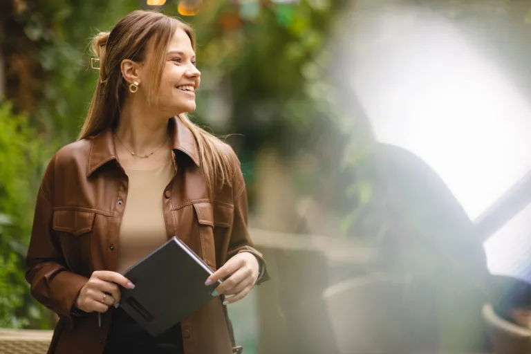 Studia hybrydowe popołudniowo-weekendowe - studiuj nowocześnie i zyskaj aż 2820 zł zniżki w czesnym! | Aktualności | Uniwersytet WSB Merito w Poznaniu: studenci