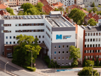 Kontakt | Uniwersytet WSB Merito: Budynek Uniwersytetu WSB Merito Opole