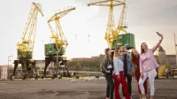 Marketing i sprzedaż | Studia I stopnia w Szczecinie | Uniwersytet WSB Merito Szczecin: studenci na bulwarach