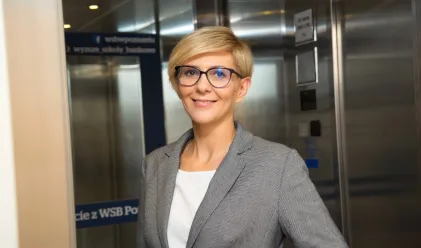 Władze uniwersytetu | Uniwersytet WSB Merito Szczecin: Zdjęcie przedstawiające Ewę Kolpak