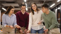 Rachunkowość przedsiębiorstw i kontrola finansowa | Studia II stopnia w Toruniu | Uniwersytet WSB Merito w Toruniu: Główna grafika: Toruń - studia I stopnia - grupa studentów podczas zajęć