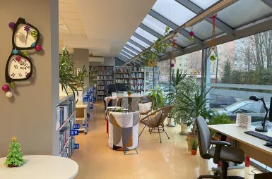 Nasz kampus | Uniwersytet WSB Merito w Toruniu: Biblioteka - infrastruktura