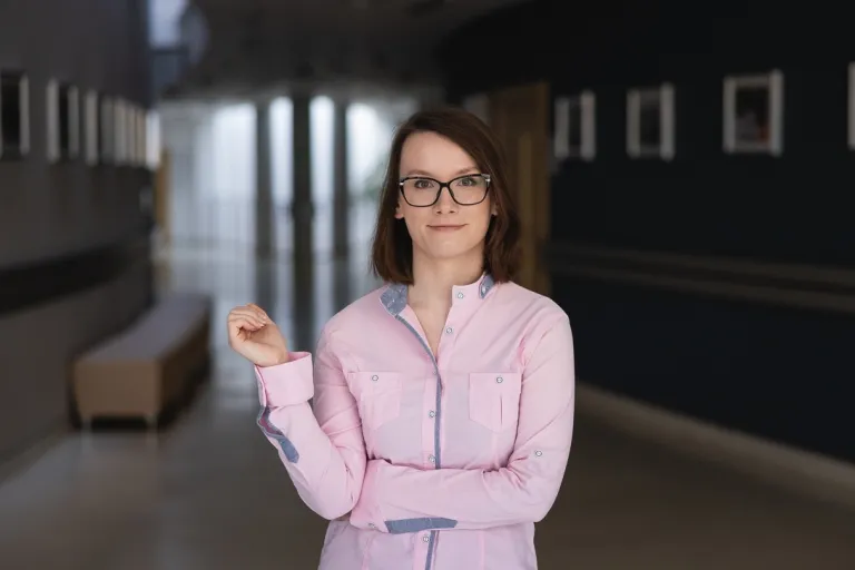 Służby specjalne i policyjne | Studia I stopnia w Toruniu | Uniwersytet WSB Merito w Toruniu: Główna grafika: Toruń - studia I stopnia - studentka I stopnia