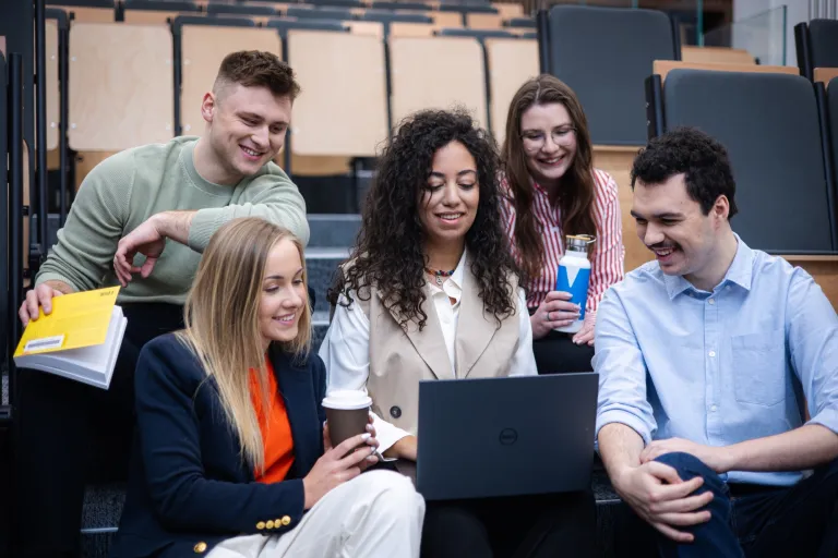 IT Project Manager | Studia II stopnia w Toruniu | Uniwersytet WSB Merito w Toruniu: Grupa studentów