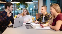 Programowanie systemów ICT | Studia I stopnia w Warszawie | Uniwersytet WSB Merito Warszawa: Spotkanie biznesowe 