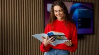 E-PR i komunikacja cyfrowa | Studia I stopnia w Warszawie | Uniwersytet WSB Merito Warszawa: Studentka Uniwerystetu WSB Merito 