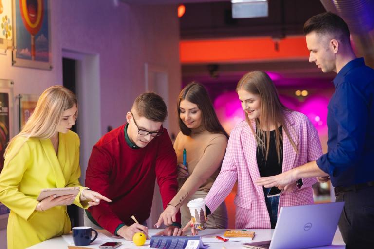 Nasze wartości | Uniwersytet WSB Merito Warszawa: Studenci UWSB w Warszawie