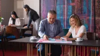 Kadry i płace | Studia podyplomowe we Wrocławiu | Uniwersytet WSB Merito we Wrocławiu: uczestnicy studiów podyplomowych pracujący nad wspólnym projektem